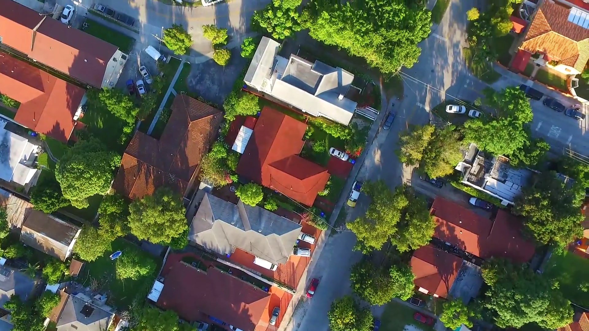 Aerial view of Miami residential community managed by ASPMG